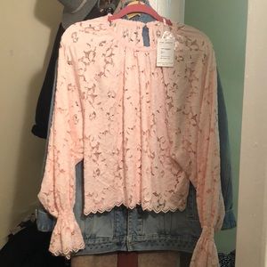 Free people pink lace top with rouch sleeve